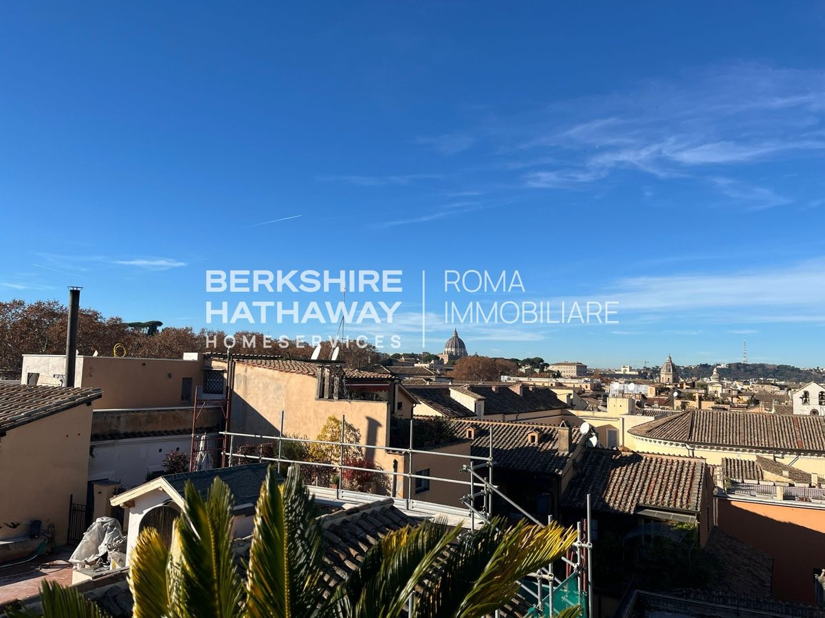 Piazza di Santa Caterina della Rota, fotografia 4 di 10