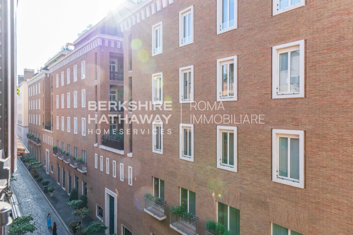 Piazza Augusto Imperatore, fotografia 4 di 10